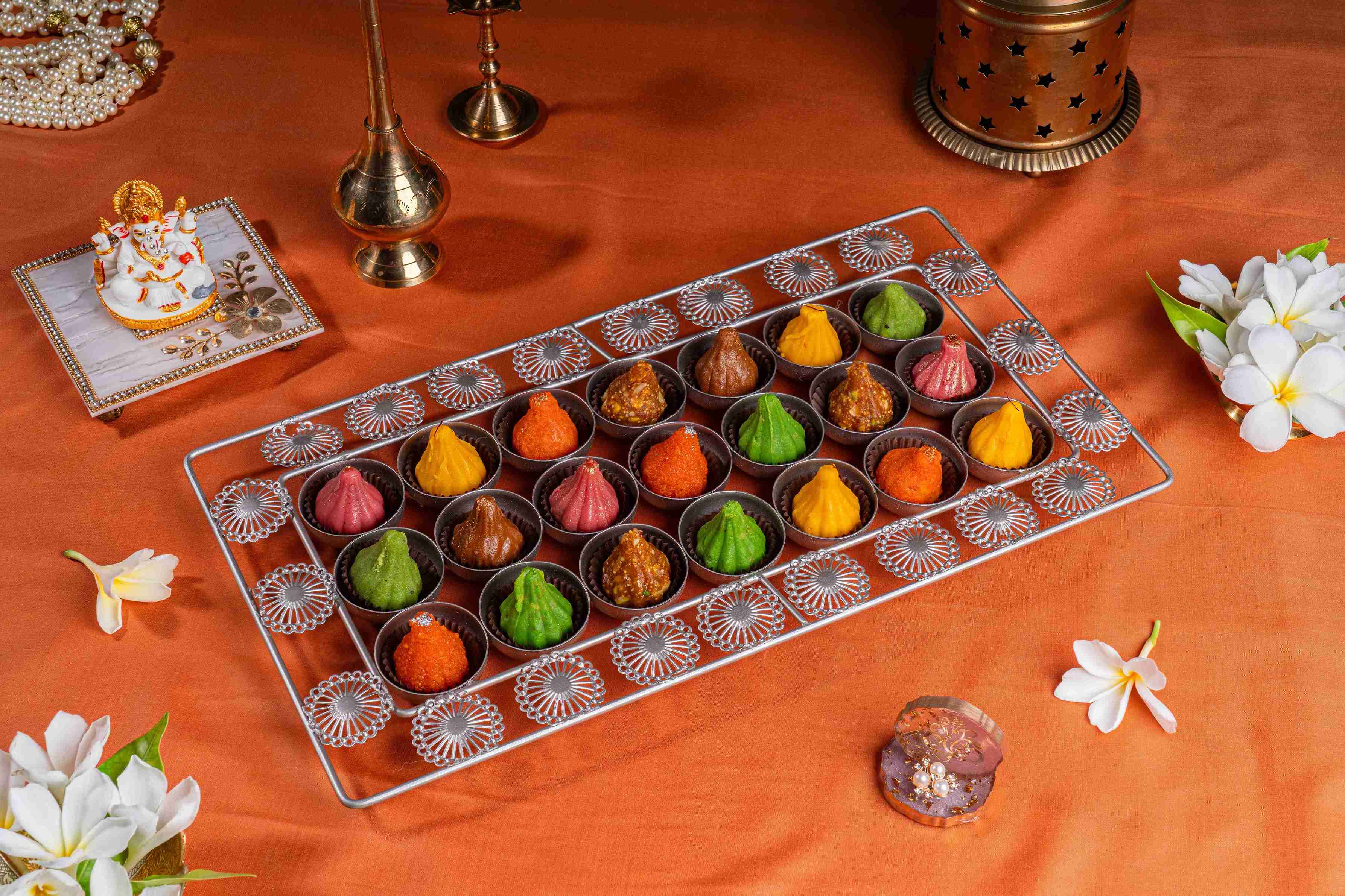 Ekvis Modak Thaal