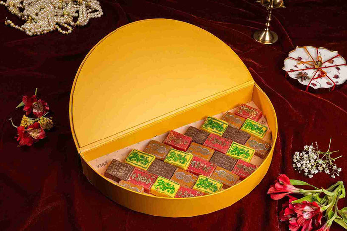 Mithaas Curve Box
