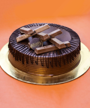 Kit kat cake