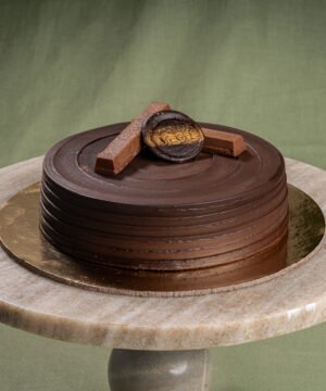 Kitkat Cake